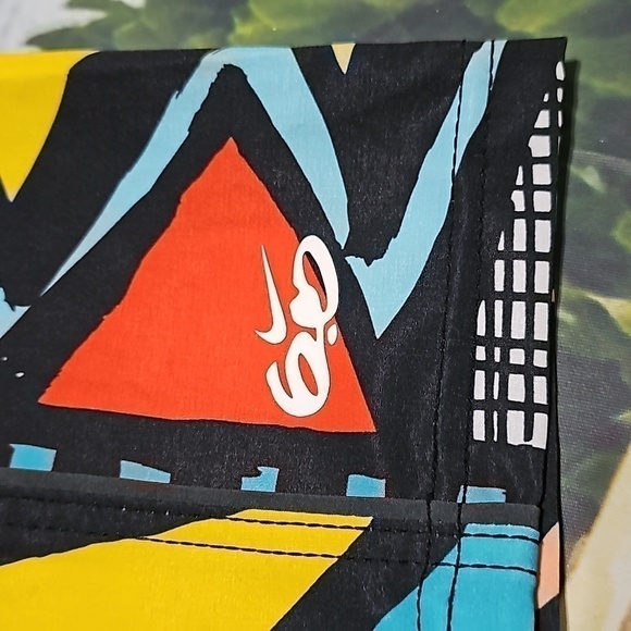Nike Graphic Print Board Shorts Size 34 - Picture 4 of 6